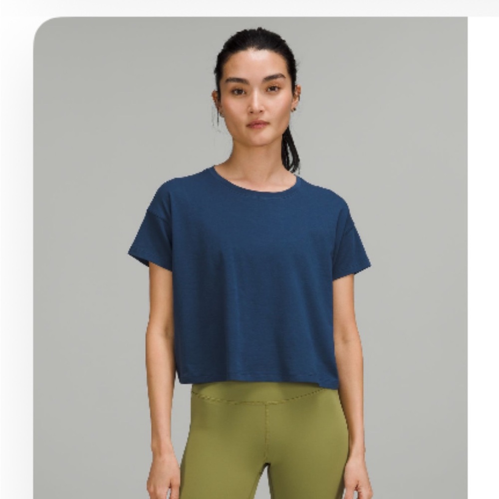 Lululemon Caits Tee in Mineral Blue, Size 8, Worn Once!